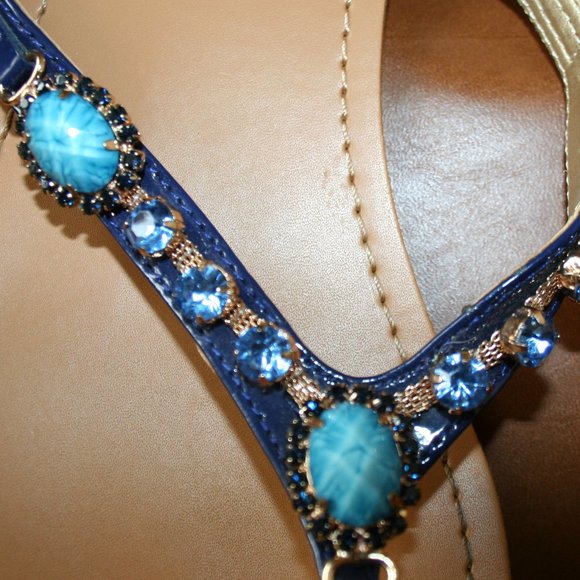 Unisa Thong Sandals, Size 9 1/2. Blue Strap, Embellished with Stones - Picture 4 of 11